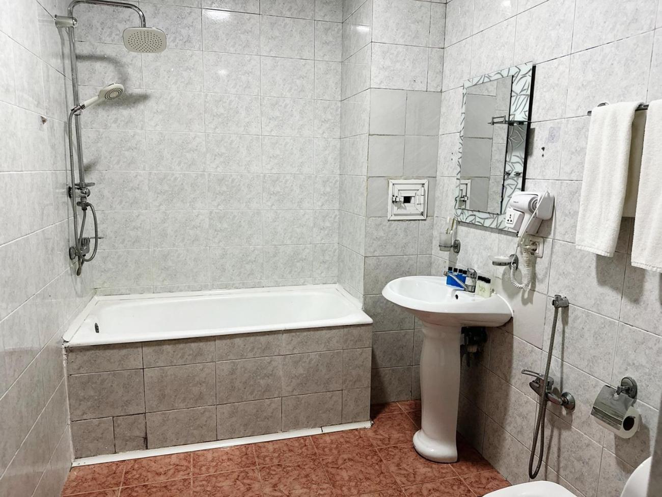 Avi Hotel Baku Zewnętrze zdjęcie