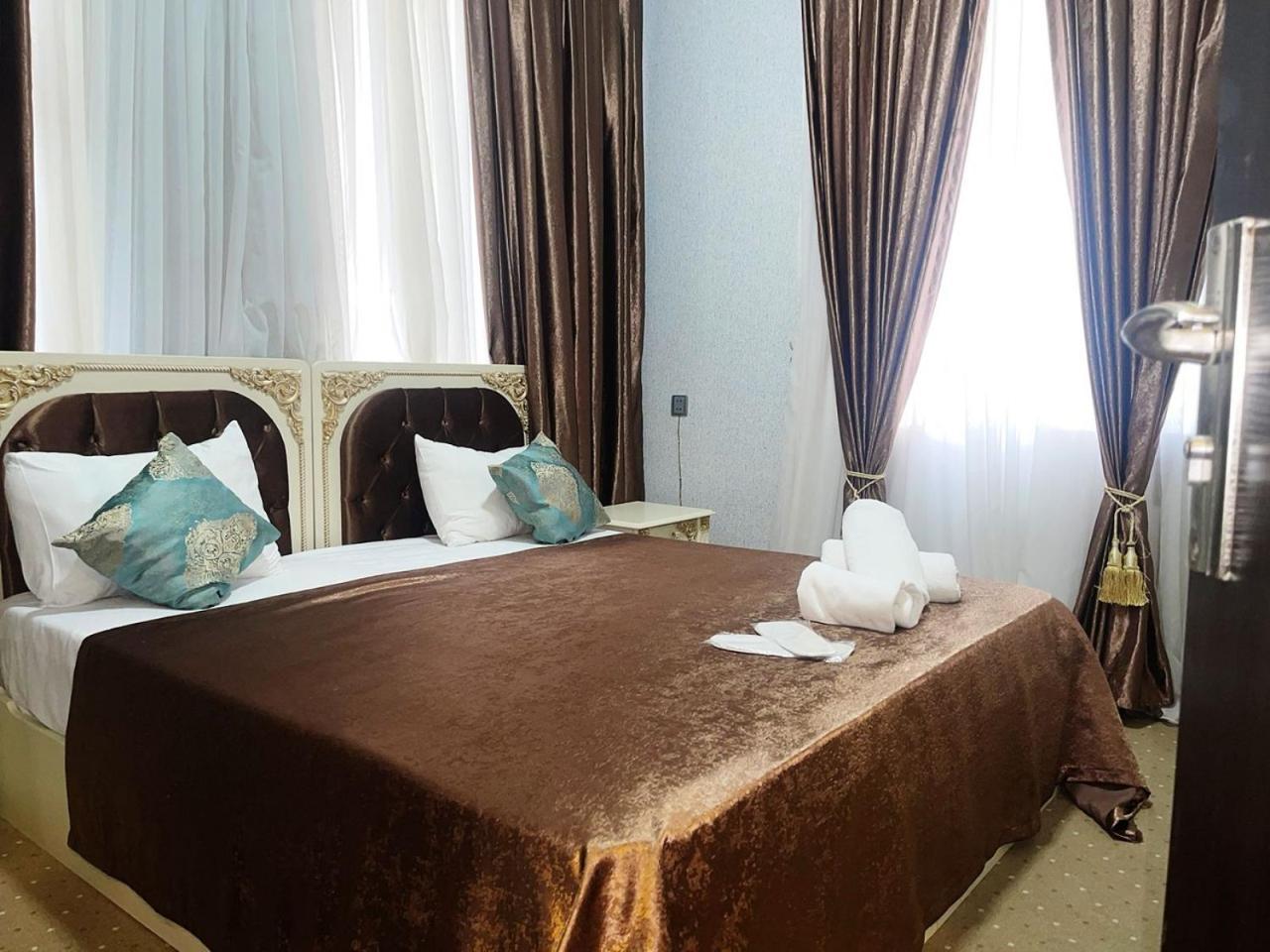 Avi Hotel Baku Zewnętrze zdjęcie