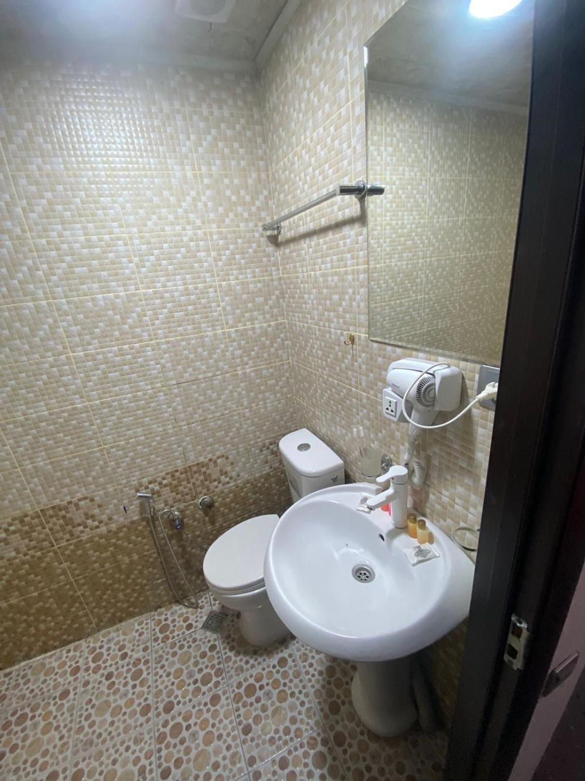 Avi Hotel Baku Zewnętrze zdjęcie